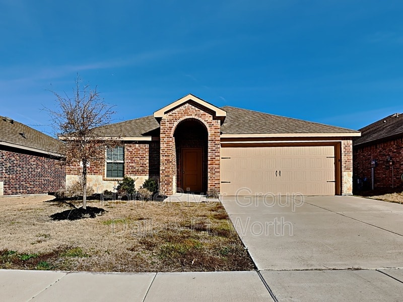 1710 Yale St, Farmersville, TX 75442 House for Rent in Farmersville