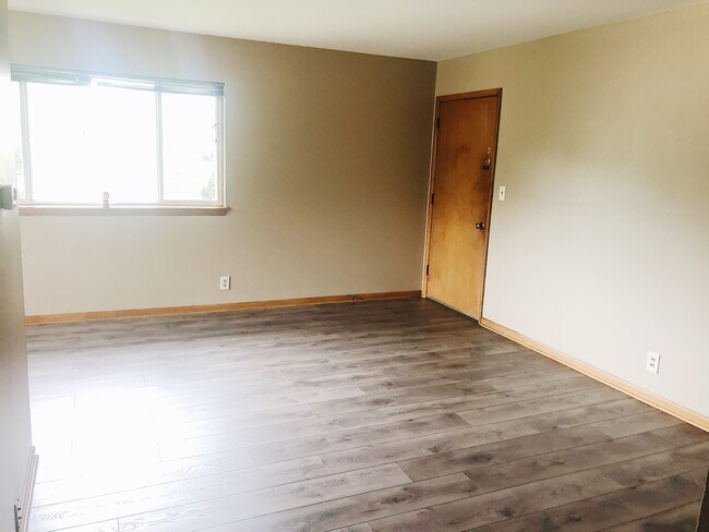 Foto del edificio - Stunning Glendale 2 BR Apartment!