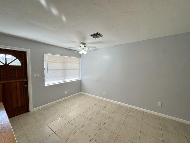 Building Photo - 8761 40th Ter N