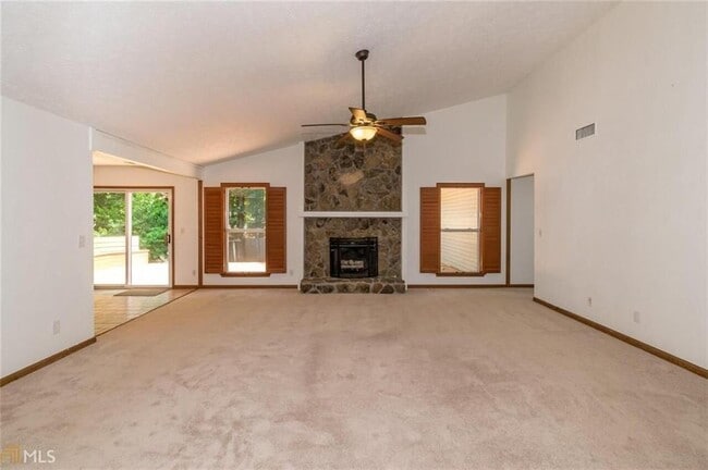 Foto del edificio - 330 Broken Lance Pl