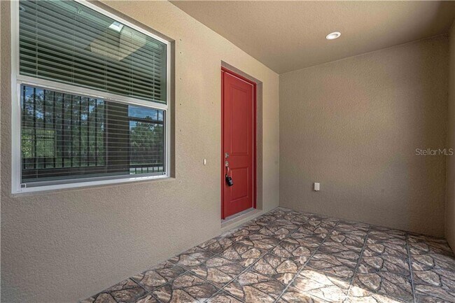 Building Photo - 2017 Como St