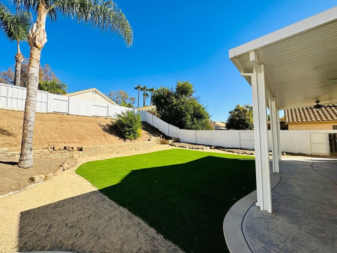 Foto principal - Coming Soon! 3 bedroom Murrieta home for L...