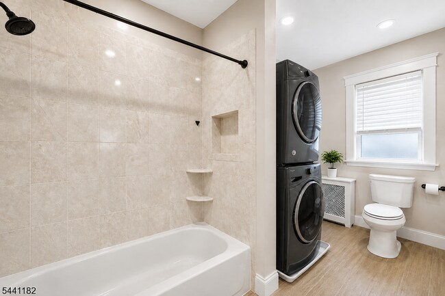 Foto del edificio - 156 Valley Rd