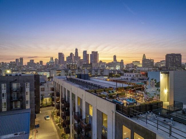 Building Photo - Aliso