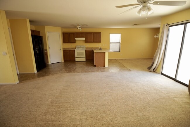 Building Photo - Jacobs Ranch Community