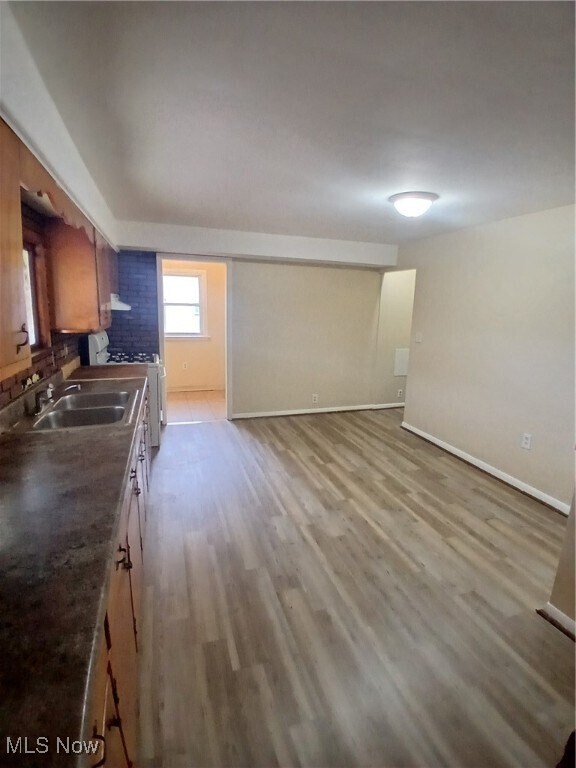 Foto del edificio - 142 N Bridge St