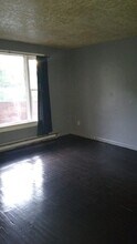 Building Photo - 167 Chittenden St