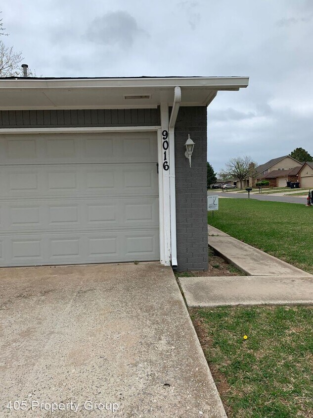 2 br, 1.5 bath House 9016 N Rockwell Dr House Rental in Oklahoma