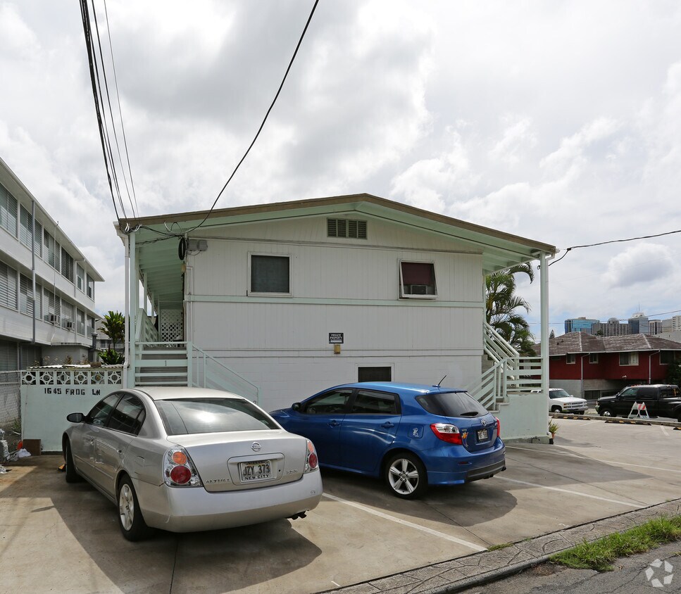 Building Photo - 216 Puuhue Pl