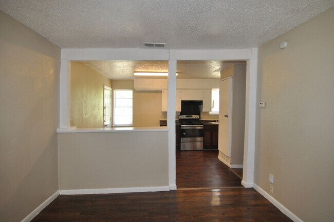 Foto del edificio - Lovely home located in Mesquite at 635 & H...
