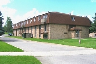 Primary Photo - 4 Cartier Court