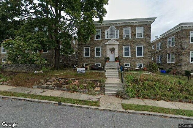 7009 Exterior - 7009 McCallum St