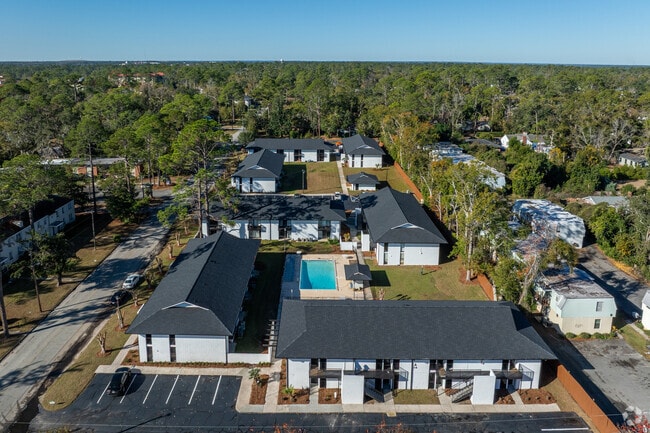 Aerial - The Williams at 1700