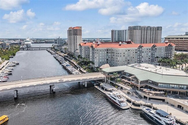 Foto del edificio - 700 S Harbour Island Blvd