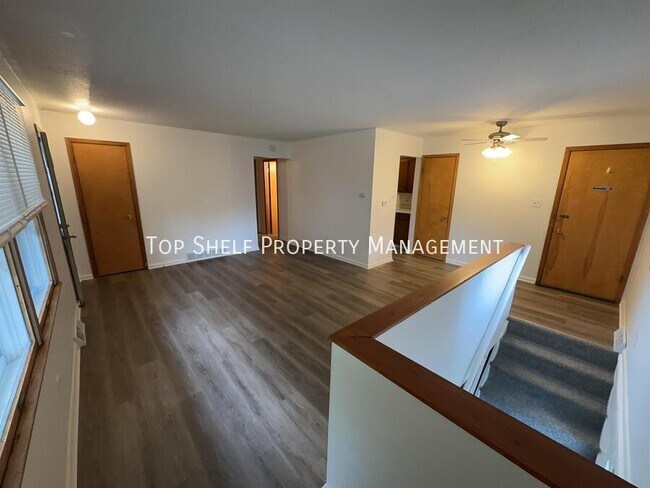 Foto del edificio - 3812 SW 12th St