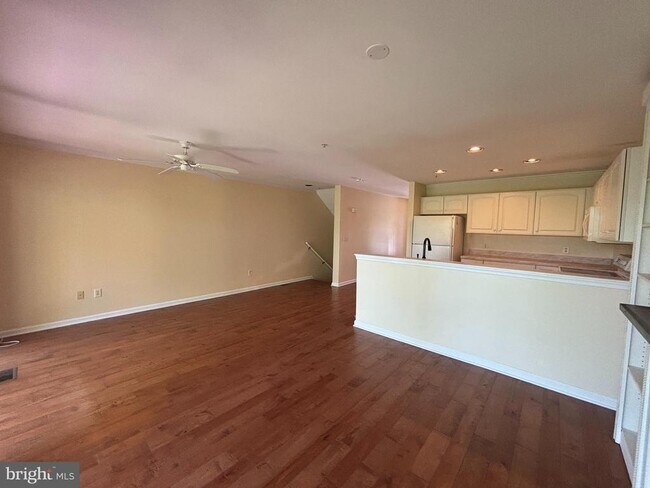 Foto del edificio - 113 NE Isles Dr