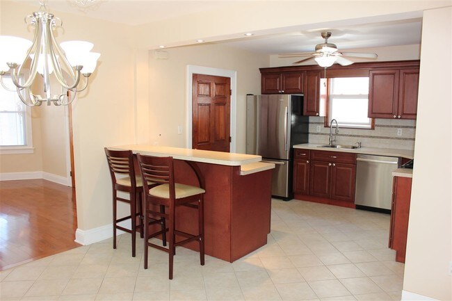 Foto del edificio - 728 5th St