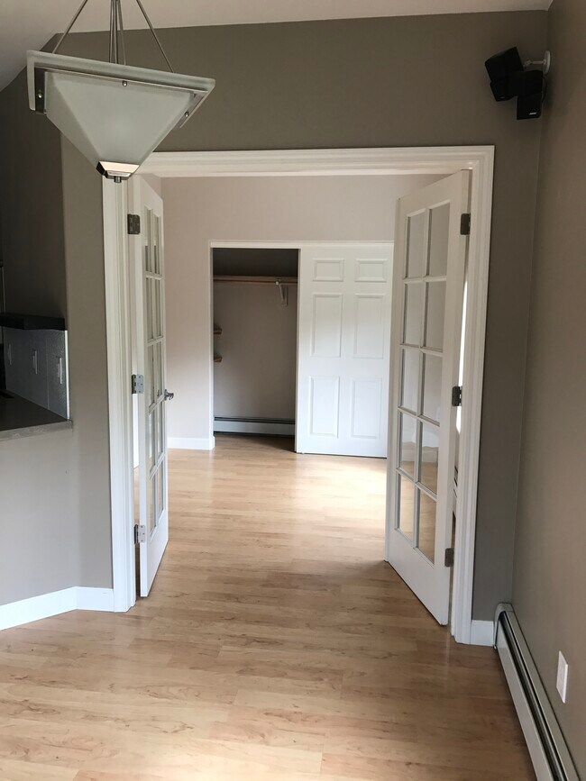 Foto del edificio - 3070 Lore Rd