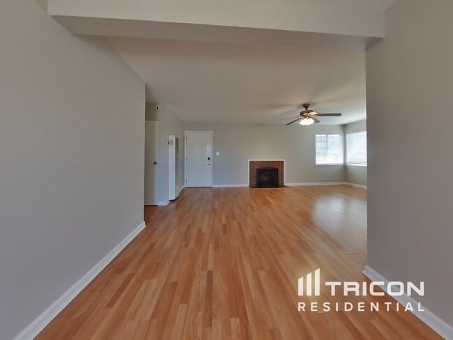 Building Photo - 362 Rio Del Mar
