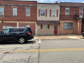 Primary Photo - 700 Brinton Ave