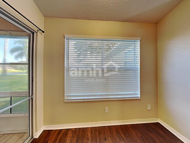 Building Photo - 3334 Lakeview Cir