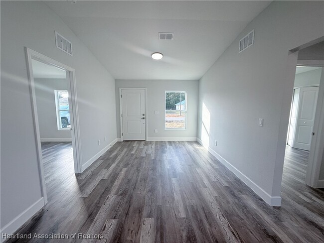 Foto del edificio - 3830 El Rado Ave