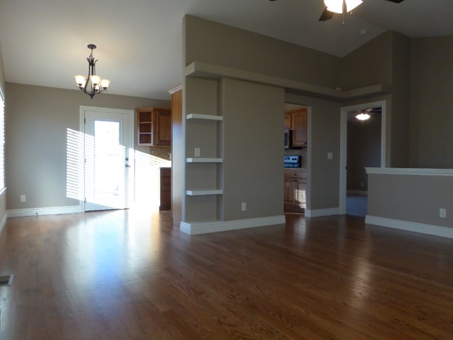 Foto del edificio - 5917 N Newport St