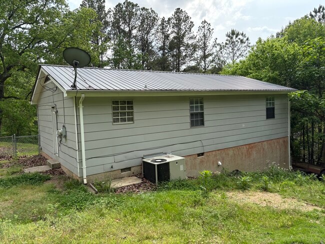 Building Photo - 5396 Poplar Springs Rd