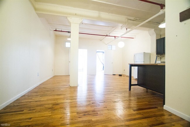 Foto del edificio - 2 br, 1 bath Apartment - 175 Stockholm St