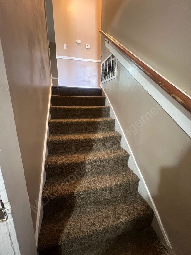 Building Photo - 707 N Woodbridge St