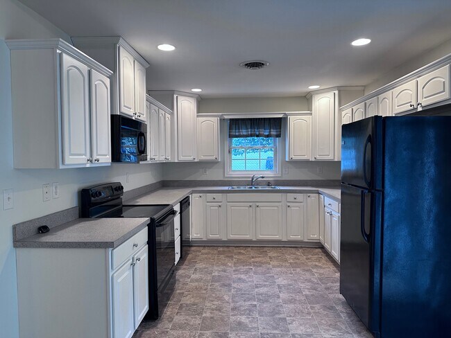 Foto del edificio - 59 Cedarcrest Dr