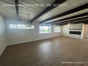 Building Photo - 330 Lento Ln