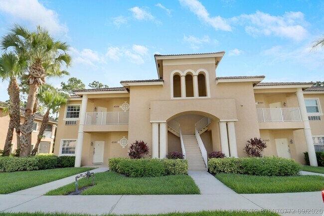 Foto del edificio - 8389 Mulligan Cir