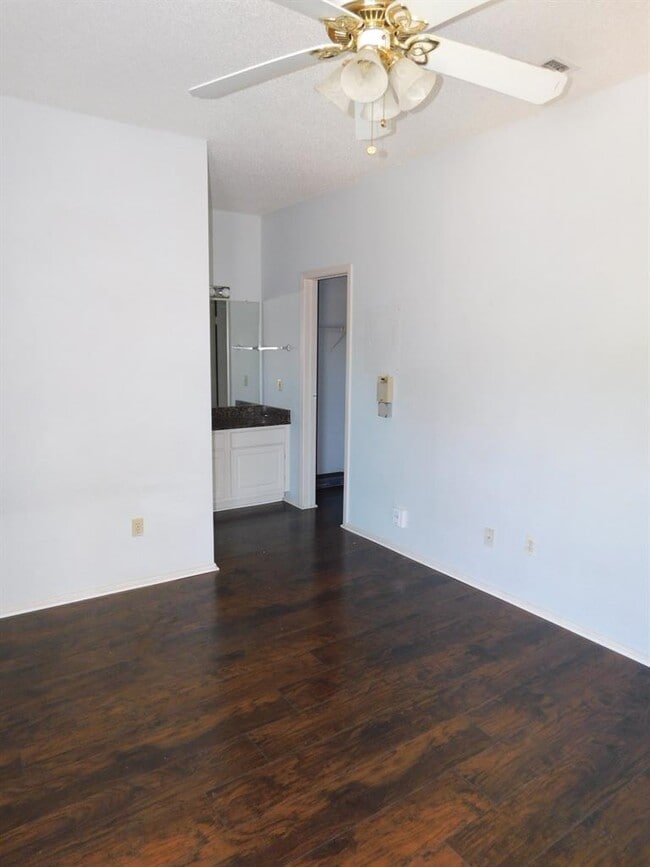 Building Photo - 12166 Metric Blvd