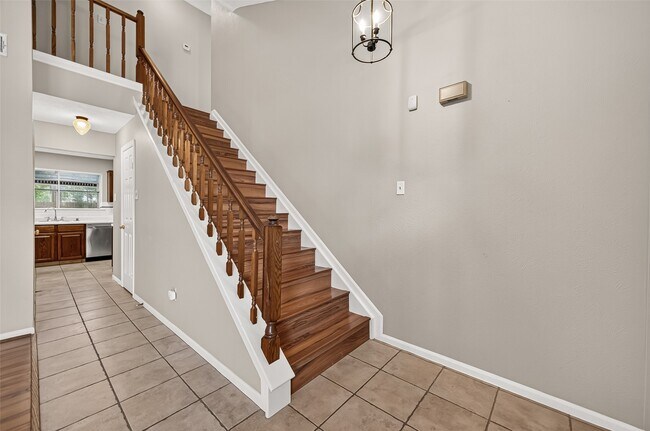 Foto del edificio - 14214 Heather Falls Way
