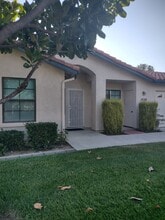 Building Photo - 1061 Mountain View Dr
