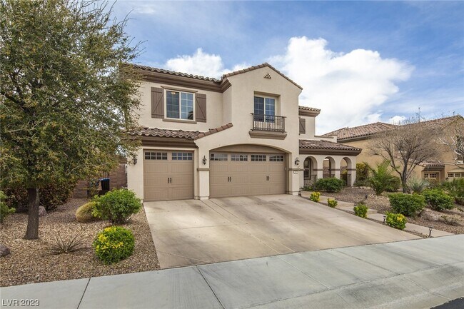 Foto del edificio - 2425 Luberon Dr