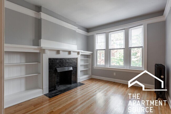 Foto del edificio - 1251 W Rosemont Ave