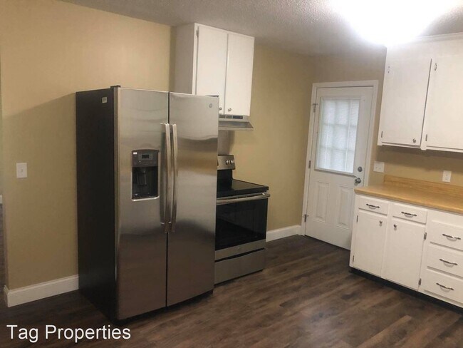 Foto del edificio - 2 br, 1 bath House - 360 W. Schmitt Rd.
