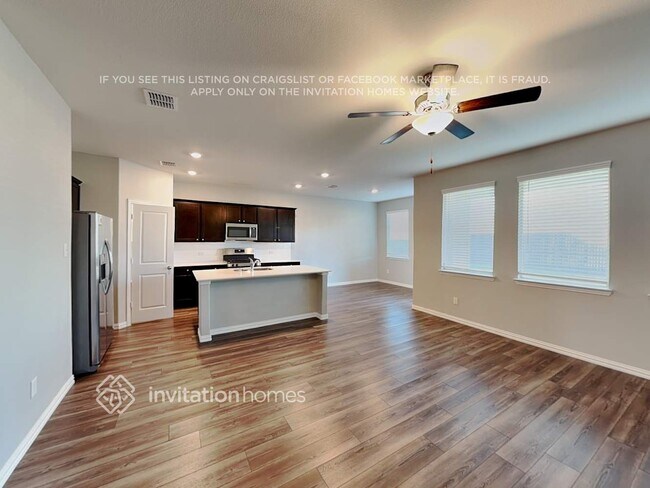 Foto del edificio - 14832 Grey Feather Trail