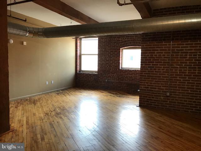 Foto principal - 1220 Buttonwood St