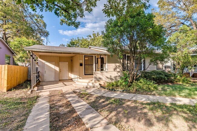 Photo - 3-BEDROOM HOME IN TERRELL HEIGHTS