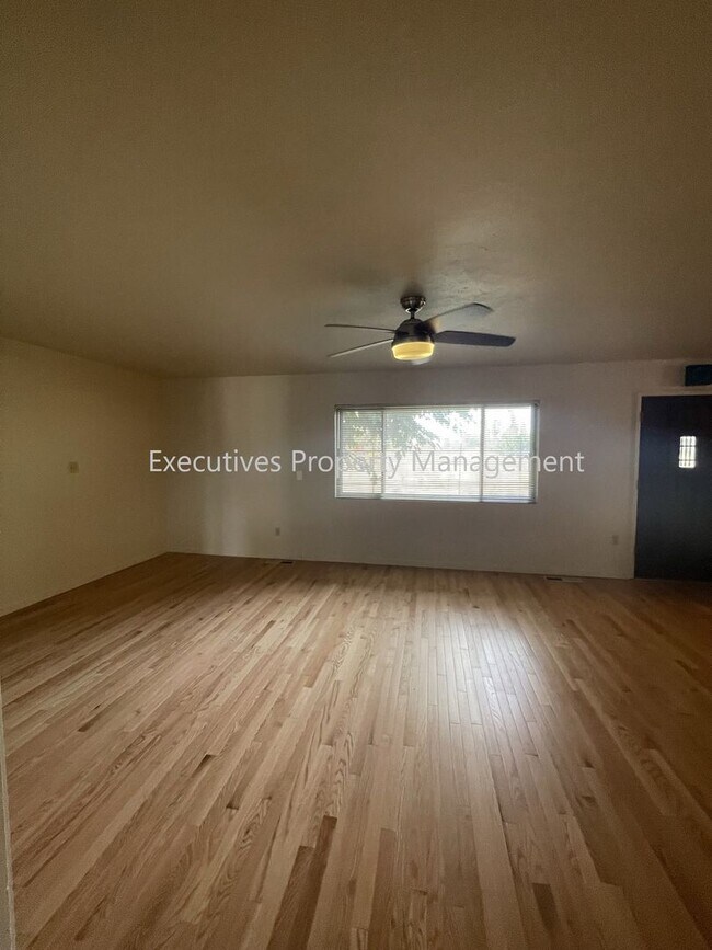 Building Photo - For Rent || 14621 South Ave Delhi, CA