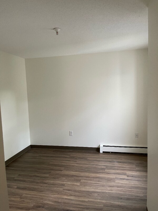 498 Marlboro Rd Unit S32, West Brattleboro, VT 05301 Room for Rent in