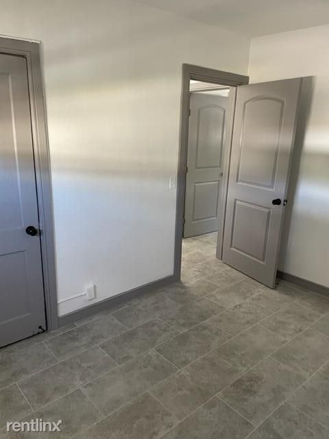 Foto del edificio - 2 br, 1 bath Duplex - Freshwater 13th Ave