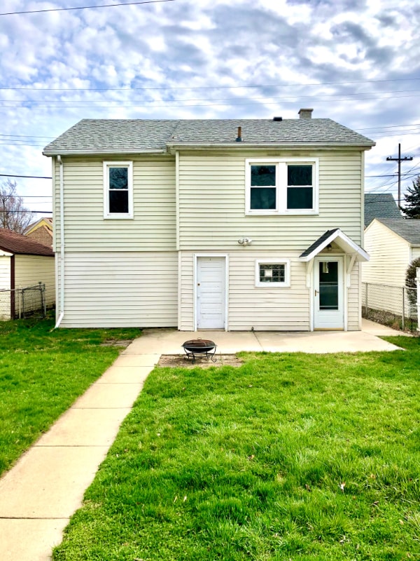 459 Poplar St, Wyandotte, MI 48192 House Rental in Wyandotte, MI
