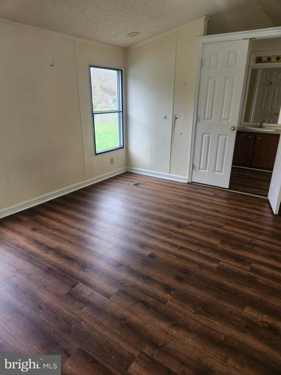 Building Photo - 121 Connector Rd