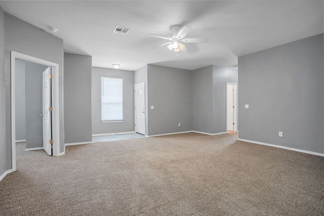 Building Photo - 1501 Tahoe Ln