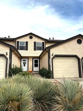 Building Photo - 2443 Lexington Village Ln