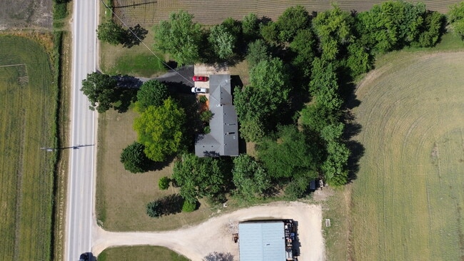 Building Photo - 9314 IL-23